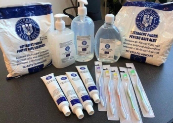 Primăria Biled distribuie locuitorilor pachete de igienă de la Uniunea Europeană