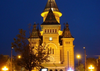 Catedrala Mitropolitană din Timișoara își sărbătorește hramul “Sfinții Trei Ierarhi”. Programul slujbelor