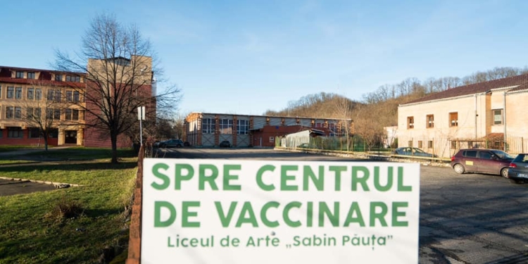 Se deschide primul centru de vaccinare din Reșița