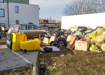 Mesaj ironic al Primăriei Dumbrăvița adresat celor care depozitează ilegal gunoi