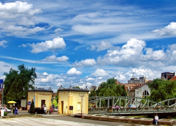 Lugoj: Poliția Locală, Casa de Pensii, AJOFM și ITM riscă să rămână fără sediu