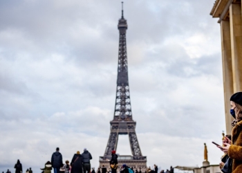 Reguli noi pentru călătoria în Franța. Test negativ obligatoriu pentru toate persoanele de peste 11 ani