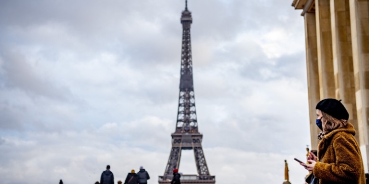 Reguli noi pentru călătoria în Franța. Test negativ obligatoriu pentru toate persoanele de peste 11 ani