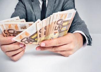 Salariul net crește cu …40 de lei