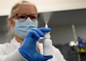 Spray nazal anti-COVID, în farmacii din februarie. «Elimină coronavirusul în proporție de 99%»