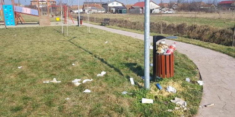 Giarmata ”inundată” de gunoaie