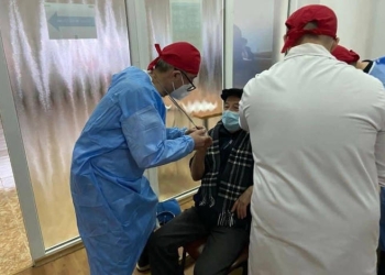 160 de persoane din Hunedoara sunt vaccinate de o echipă de voluntari de la Spitalul Județean Timișoara