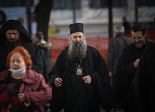 Biserica Ortodoxă Sârbă are un nou patriarh. Porfirije Peric va fi succesorul patriarhului Irinej, care a murit din cauza Covid-19