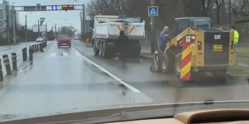 VIDEO Administrație nouă, metehne vechi. Capitolul ”Turnarea asfaltului pe ploaie”