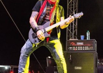 Chitaristul formației Cargo, Adi Bărar se află internat la secția de Terapie Intensivă