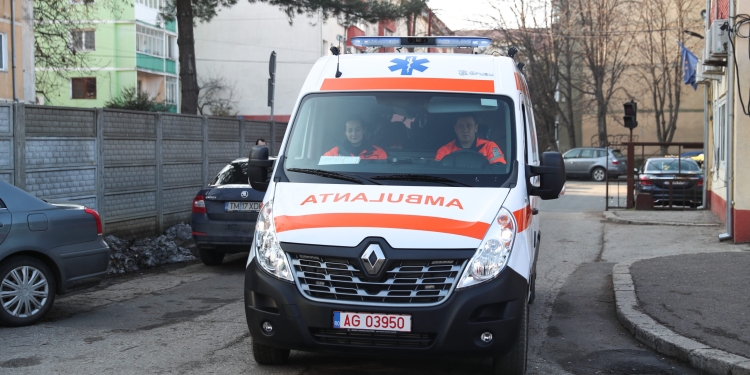 Bărbat lovit pe trecerea de pietoni. Șoferul de 97 de ani a fugit de la locul accidentului