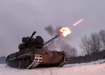 Armata face trageri în poligonul de la Știuca