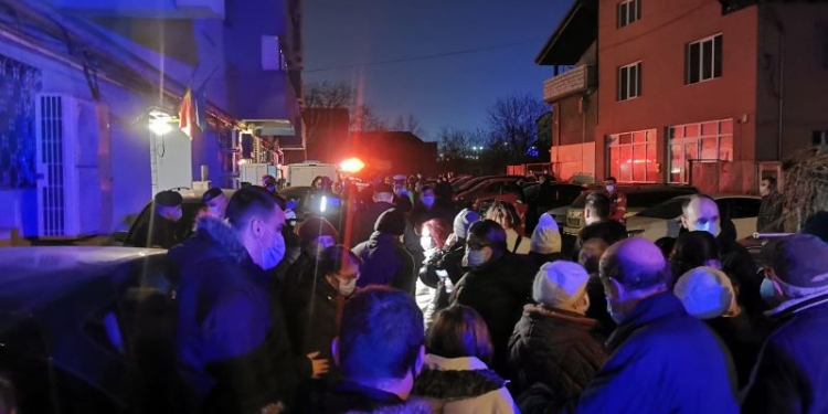 UPDATE Alertă în Calea Șagului din Timișoara. 70 de persoane evacute dintr-un bloc.