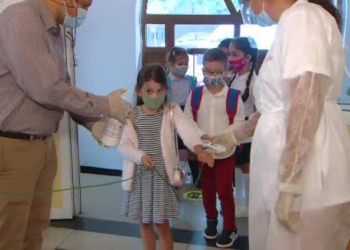 Inspectoratul Școlar Timiș cere părinților să verifice sănătatea copiilor înainte de a-i duce la școală