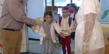 Inspectoratul Școlar Timiș cere părinților să verifice sănătatea copiilor înainte de a-i duce la școală