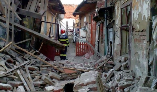 Explozie, la Timișoara! O persoană prinsă sub dărâmături