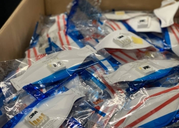 Percheziții în Timișoara, Giroc și Dumbrăvița în căutarea măștilor contrafăcute