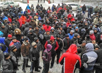 Peste 200 de mineri au protestat în Lupeni. Mai mulți mineri au rămas în subteran