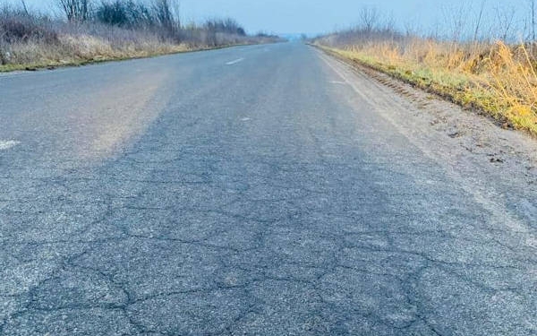 Primăria Remetea Mare începe lucrările de reabilitare a drumului spre Ianova
