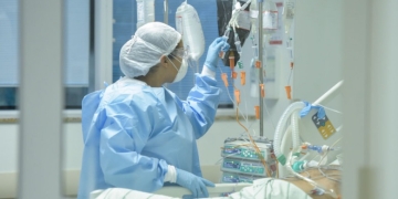 Timiș: 313 pacienți cu Covid-19 internați în spital, 57 la ATI