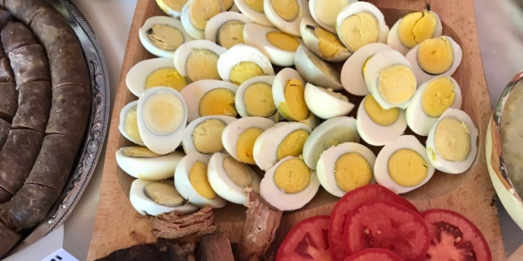 Puncte gastronomice locale în Timiș: în câte gospodării țărănești vom putea mânca la vară?