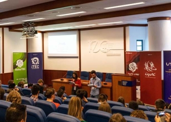 Peste 300 de locuri pentru studenții pasionați de IT la interviurile și laboratoarele online din cadrul unui proiect UPT