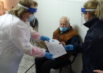 Primarul Lugojului concediază două asistente medicale care au refuzat vaccinarea