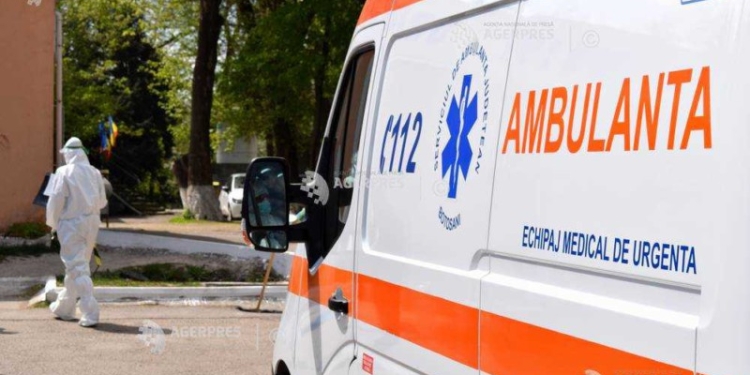 Mai mult de un sfert din angajații Serviciului de Ambulanță Timiș au fost confirmați cu COVID în ultimul an
