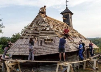 Patru monumente din Banat reparate de Ambulanța pentru Monumente