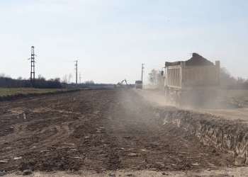 Se lucrează la turație maximă pe șantierul variantei de ocolire Timișoara Sud