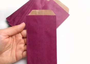 Cadou inedit de 8 martie. O primărie din Timiș împarte femeilor plicuri cu… semințe