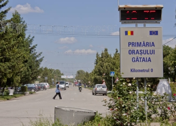 Primăria Gătaia plătește 1,7 milioane de euro pe becuri