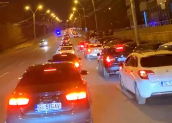 VIDEO Proteste pe timp de noapte împotriva măsurilor Covid în Timișoara, Arad și mai multe orașe din țară