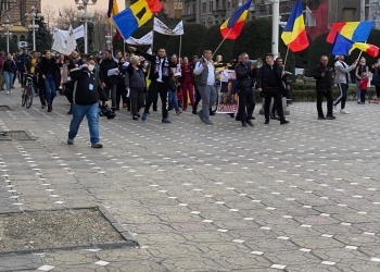 VIDEO Zeci de oameni au protestat, din nou, în Timișoara față de restricțiile anti-Covid