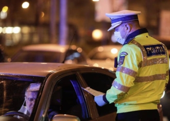 328 de “noctambuli” amendați de polițiști