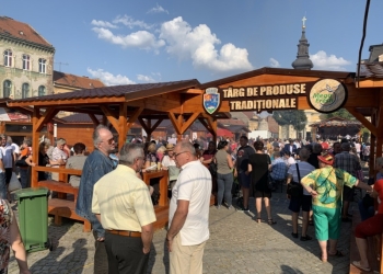 Târgul de produse din Piața Traian a fost închis