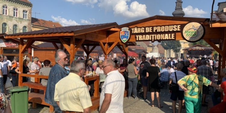 Târgul de produse din Piața Traian a fost închis