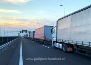 Coloane mari de camioane la frontiera cu Ungaria. Timpii de așeptare depășesc 6 ore
