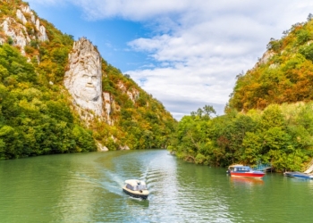 Zece locuri de vizitat în această vară