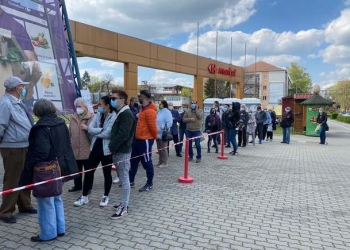 Coadă la deschiderea Maratonului Vaccinării de la Timișoara