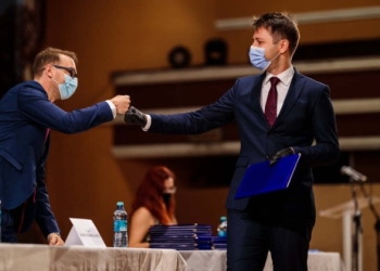 Atac frontal dinspre primărie la Alin Nica, președintele CJ Timiș. ”Cum stăm cu castelul Huniade?”