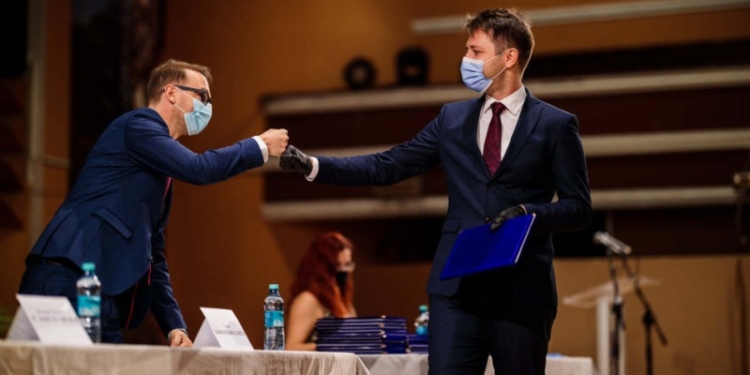 Atac frontal dinspre primărie la Alin Nica, președintele CJ Timiș. ”Cum stăm cu castelul Huniade?”