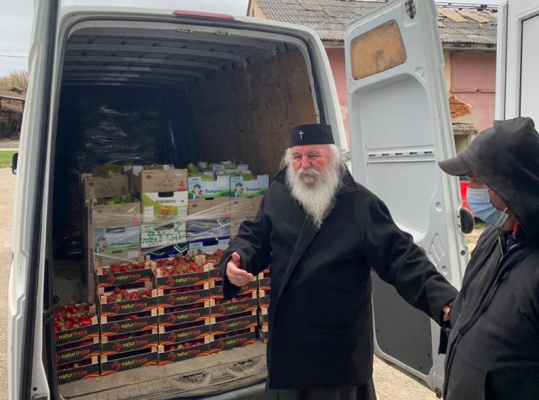 Mitropolia Banatului, încă un ajutor umanitar pentru pacienții Spitalului de Psihiatrie din Gătaia