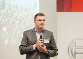 Organizator de festivaluri și fost prorector, Ovidiu Megan este director de asociație în cadrul Primăriei Timișoara