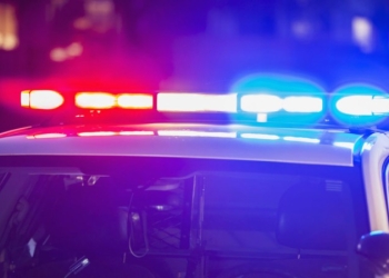 Urmărire ca-n filme. Un șofer beat a condus cu cauciucurile împușcate