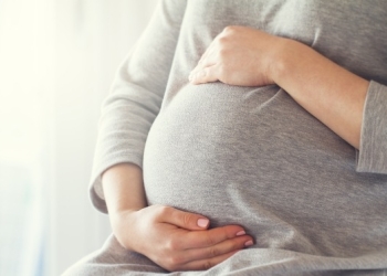 Brazilia avertizează femeile să amâne să rămână însărcinate din cauza agresivității Covid-19