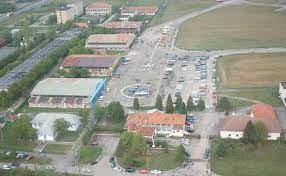 VIDEO Pregătiri pentru o bază aviatică montană în vestul țării