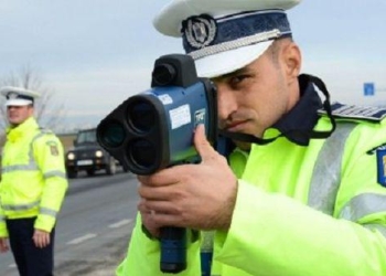 ”Schumacher” în varianta feminină. O lugojeancă a fost prinsă la volanul mașinii că gonea cu 150km/h