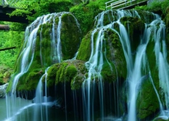 Cascada Bigăr, asaltată de turiști