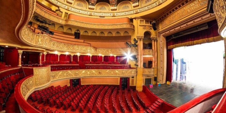 Opera Naţională Română Timişoara aşteaptă publicul la o premieră în pandemie